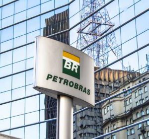 Petrobras, Eletrobras e BB perderam quase R$ 100 bilhões em valor de mercado em 2021