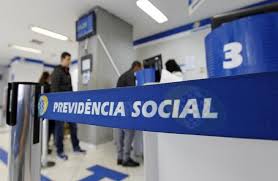 Governo prorroga suspensão da prova de vida para servidores até o fim de maio