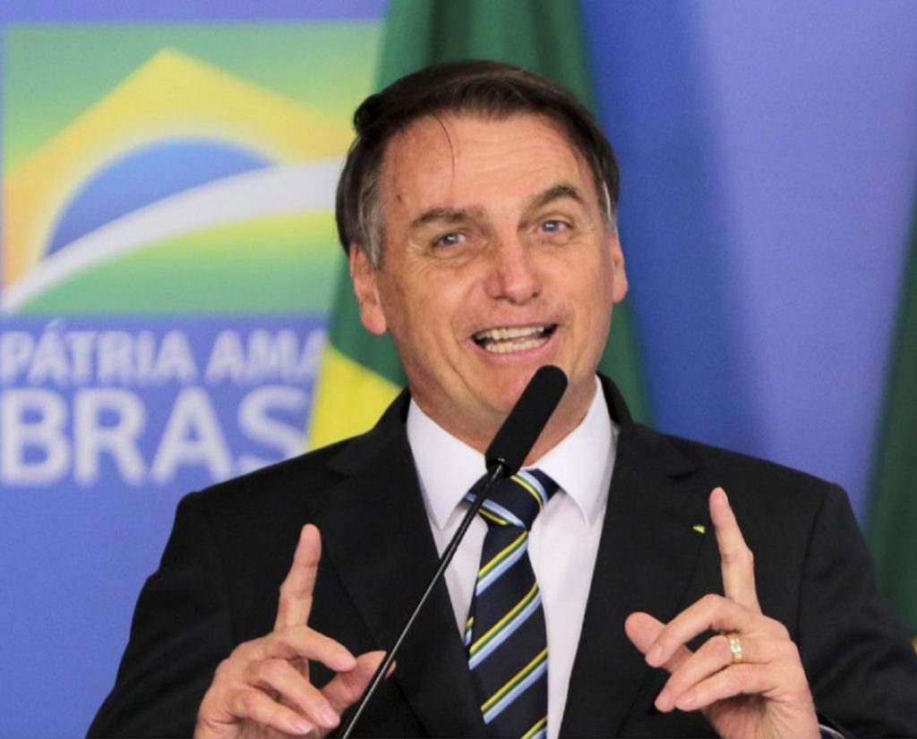 Bolsonaro desembarca em Salvador nesta segunda para inauguração de rodovia na Bahia