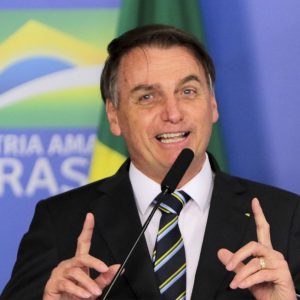 Bolsonaro desembarca em Salvador nesta segunda para inauguração de rodovia na Bahia