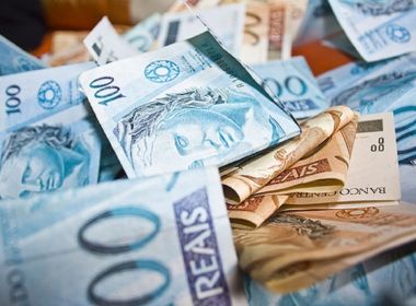 Com recorde de saques, poupança tem resultado negativo de R$ 3,52 bilhões em março, diz BC