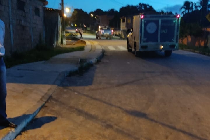Homem é encontrado morto com marcas de tiros no bairro Miguel Velho em Alagoinhas
