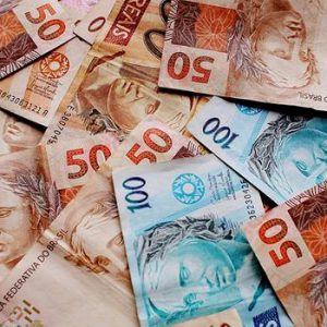 Governo diz que teto de gastos e reforma da Previdência geraram economia de R$ 900 bilhões ao país