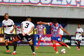 Bahia vence o Atlético de Alagoinhas e segue vivo na briga pelo G-4 do Baianão