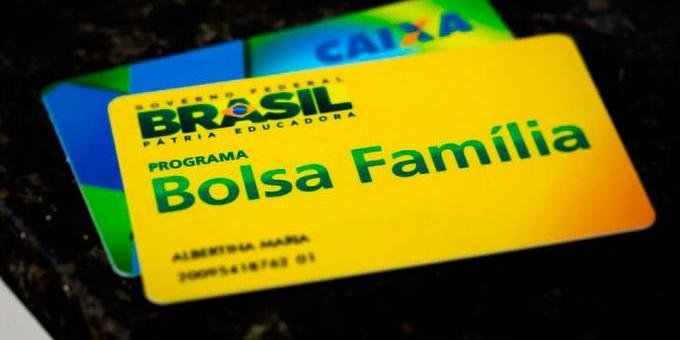 Começa hoje pagamento do auxílio a 10 milhões do Bolsa Família.