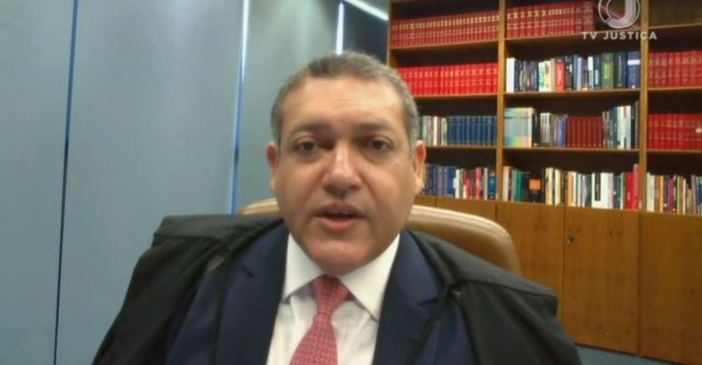 Covid-19: Nunes Marques decide que estados e municípios não podem proibir cultos e missas