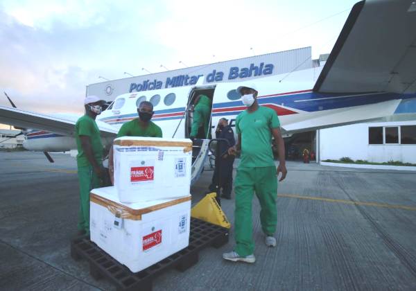 Bahia recebe mais 336,3 mil doses de vacinas nesta quinta-feira