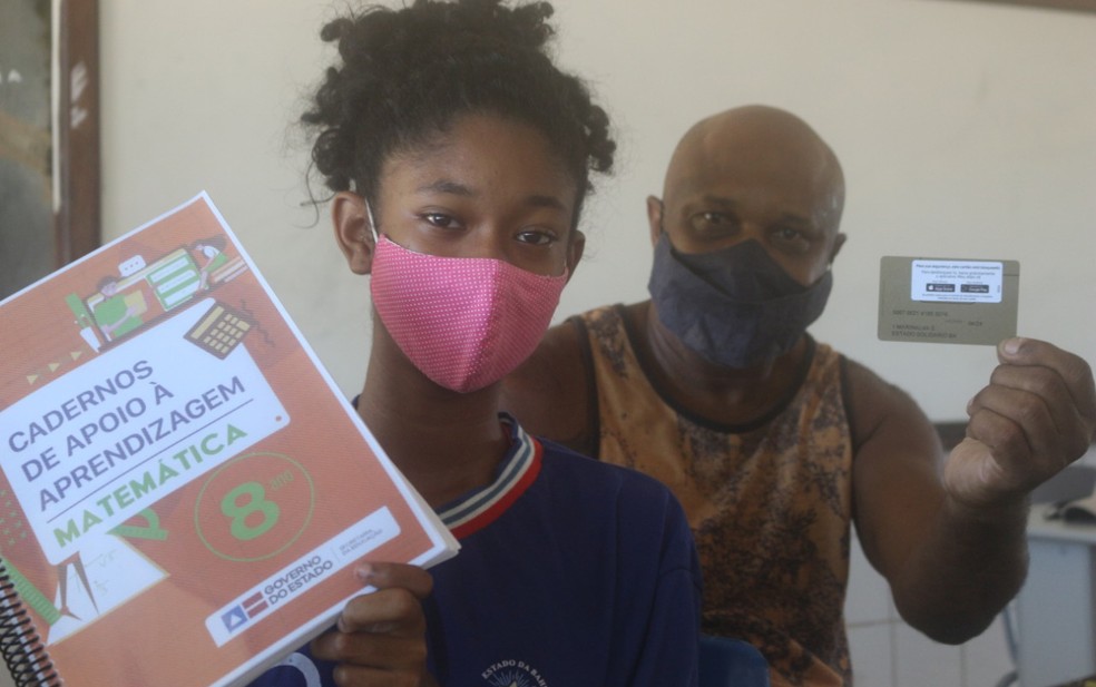 Depósito do valor do ‘Bolsa Presença’ para famílias de alunos da rede estadual é feito nesta terça-feira