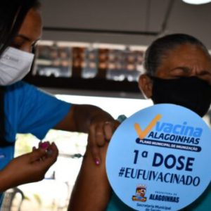 Vacinação contra a Covid-19 em Alagoinhas alcança dois novos públicos prioritários nesta terça (4)