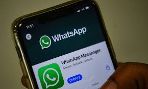 Transferência de dinheiro pelo WhatsApp começa a funcionar no Brasil; veja como usar