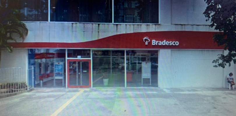 Suspeitos arrombam agência bancária no bairro da Graça