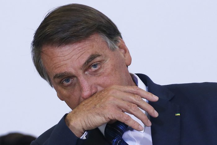 Bolsonaro quer vacinados sem máscara; para especialistas, é uma temeridade