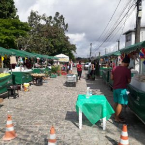 Alagoinhas: Feira da Agricultura Familiar foi realizada neste sábado(19), em clima de São João ;vídeo.