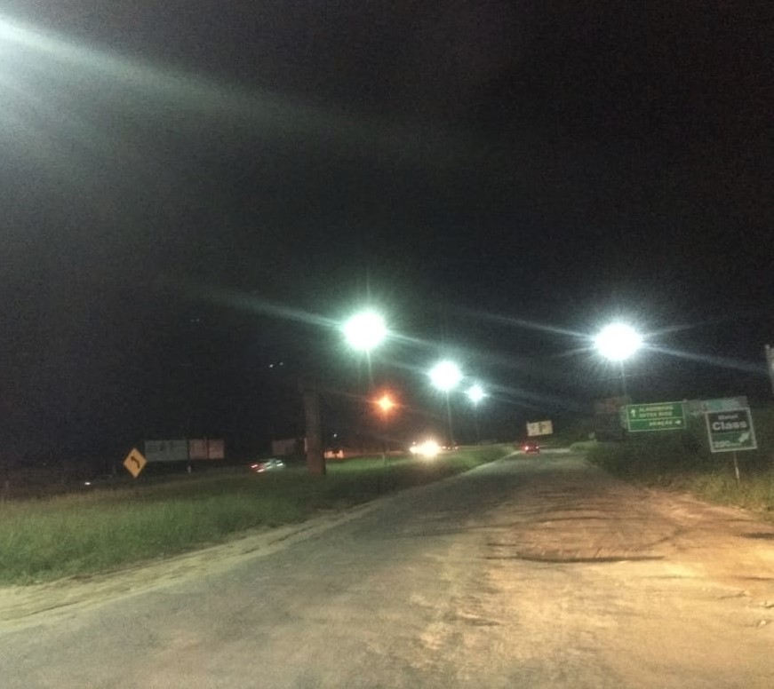 SESEP atua na recuperação da iluminação pública no Trevo de Araçás