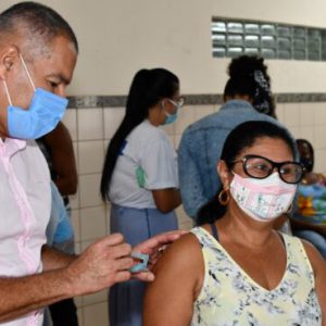 Combate à Covid-19 em Alagoinhas contou com mais um Vacinaço neste feriado