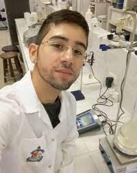 Jovem precisou rifar carneiro para estudar em casa