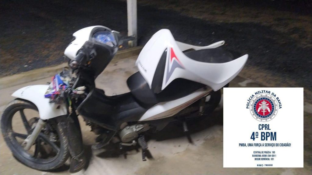 Motocicleta foi recuperada pela PM na manhã deste sábado (26), em Alagoinhas.