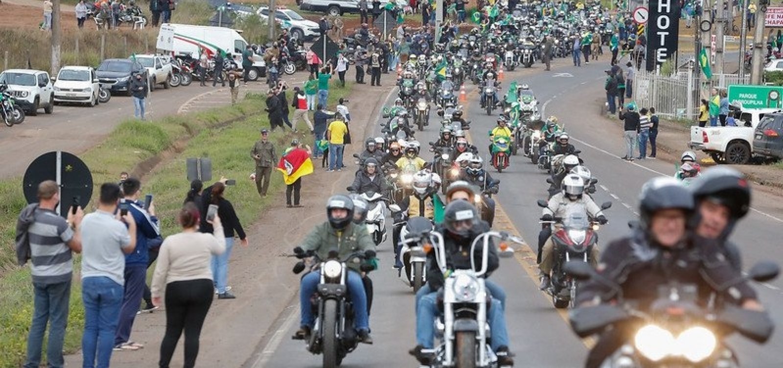 Sem Bolsonaro, apoiadores confirmam motocorreata no 2 de Julho com adesão de 50 cidades