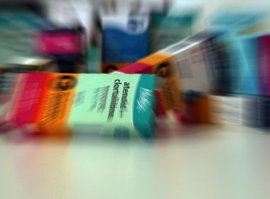 Venda de antidepressivos cresce na pandemia e liga alerta para sofrimento mental