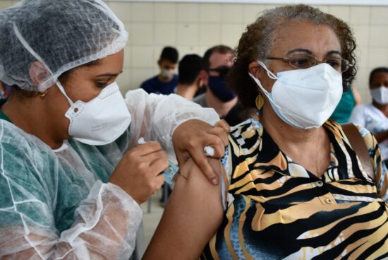 Moradores de Alagoinhas podem receber vacina contra a Gripe na USF ou no Colégio Municipal Irene Andrade