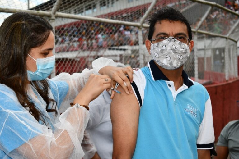 Vacinação Covid-19: 51% da população de Alagoinhas está vacinada com a primeira dose contra o novo coronavírus