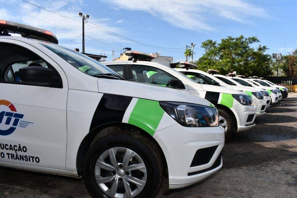 SMTT recebe nova frota de veículos da Prefeitura de Alagoinhas