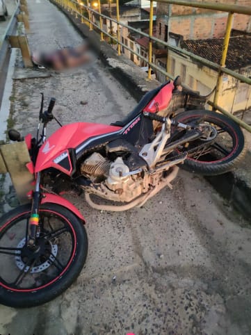 Jovem morre em acidente de moto em Alagoinhas.