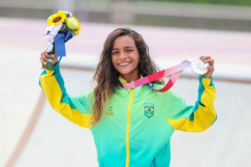 Olimpiada 2021. No Skate Rayssa Leal se torna a medalhista mais nova do Brasil na história