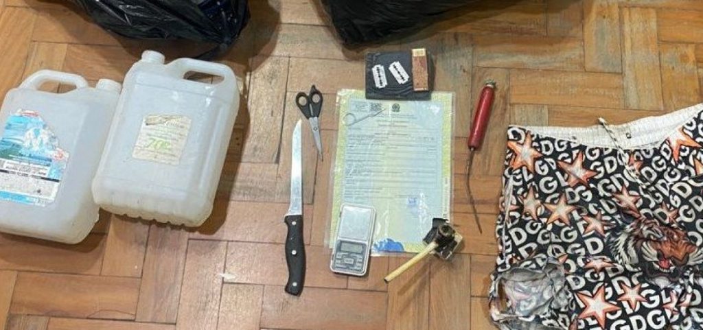 Polícia prende suspeito de atear fogo em casal no Porto da Barra