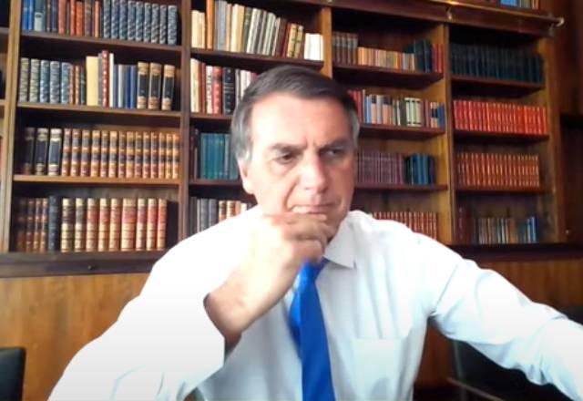 Bolsonaro quer data para fim do uso obrigatório de máscaras no Brasil