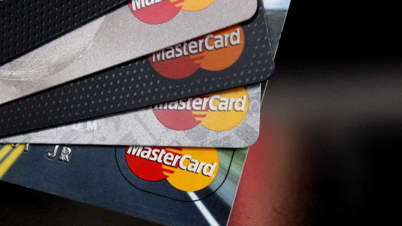 Mastercard deixará de emitir cartões com tarja magnética até 2029