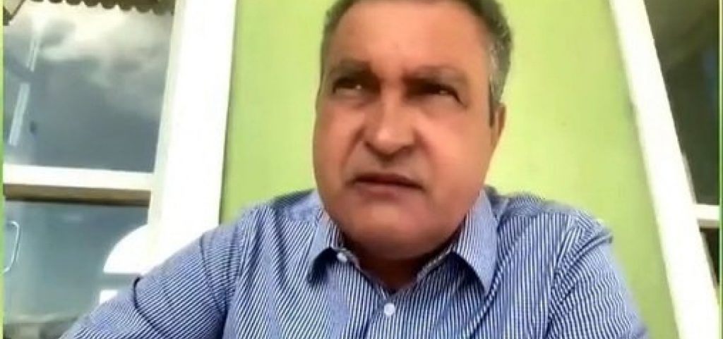 Governador diz que poderá acionar STF para garantir vacinação de adolescentes.
