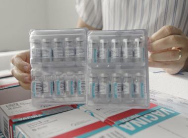 Bahia receberá mais de 260 mil doses de vacinas contra Covid-19 nesta quinta-feira