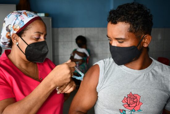 Vacinação Covid-19: confira o público desta quinta (2), em Alagoinhas