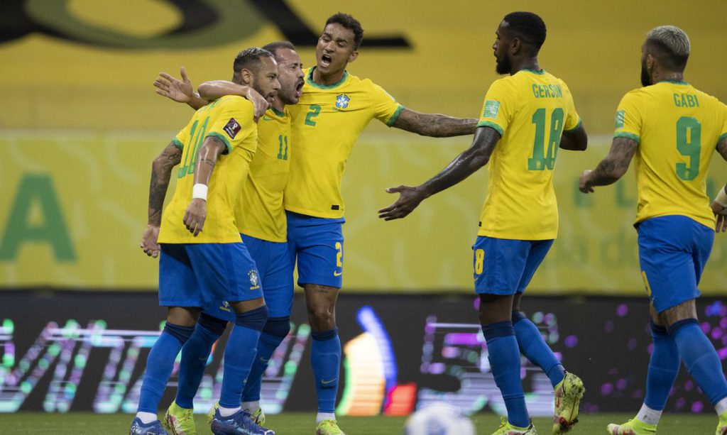 Brasil vence o Peru e mantém 100% de aproveitamento nas Eliminatórias da Copa do Mundo