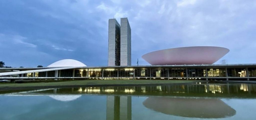 Senado aprova criação de memorial para vítimas da Covid em frente ao Congresso