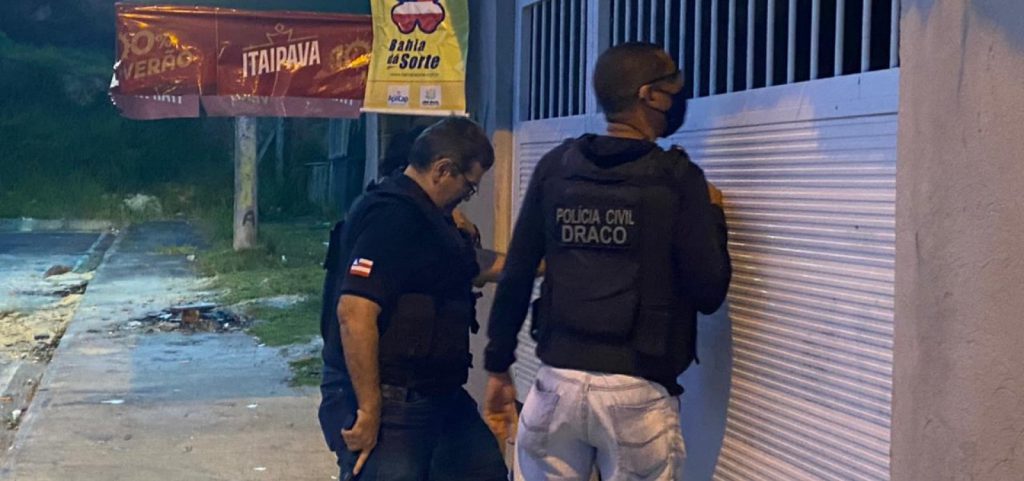 Polícia deflagra operação contra tráfico de drogas na RMS