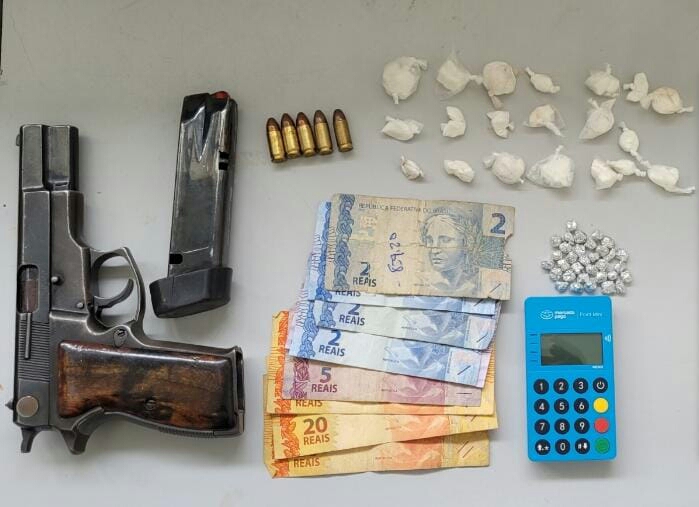 Homem morre em confronto com a PM em Aramari,arma de fogo e drogas foram apreendidas