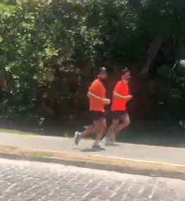 Correria pra 2022? Em Praia do Forte, Bellintani e ACM Neto correm juntos; veja