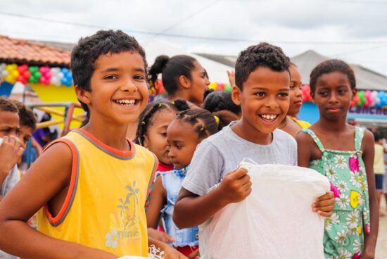 Prefeitura de Alagoinhas comemora o Dia das Crianças com a Caravana da Alegria