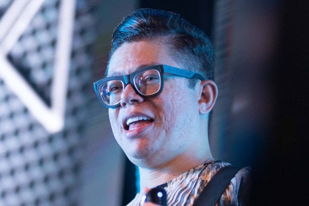 Após quatro meses na cadeia, Justiça concede liberdade a DJ Ivis