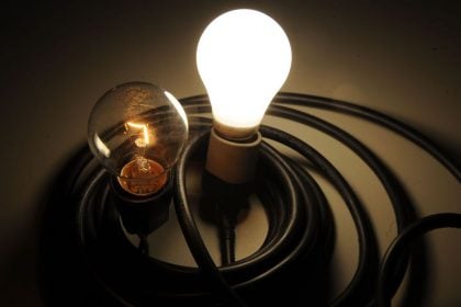 Conta de luz deve subir 21% em 2022, projeta Aneel