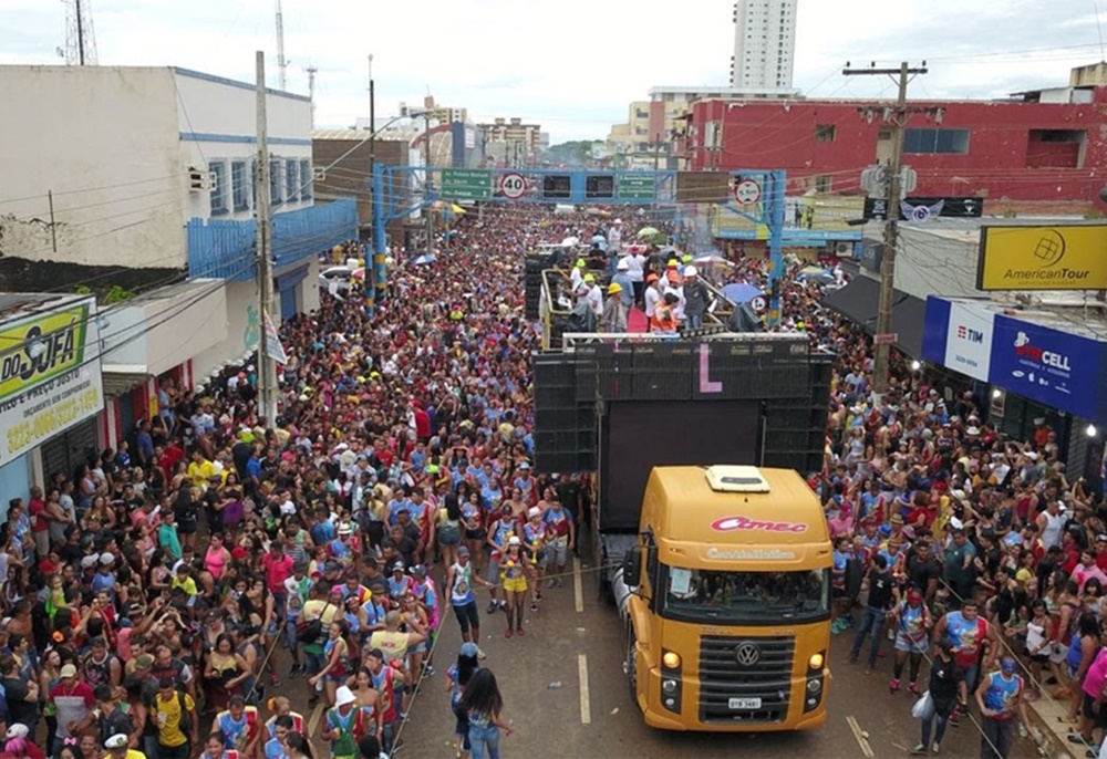 Pesquisa aponta que 88% dos brasileiros são contra a realização do carnaval em 2022