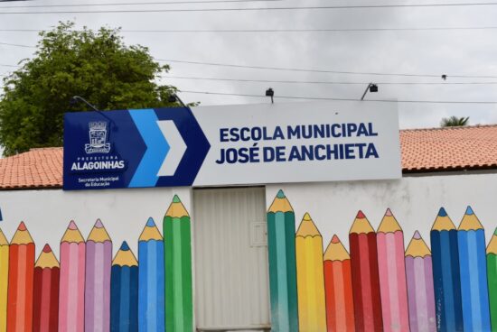 Moradores do Estevão receberão escola reformada em Alagoinhas