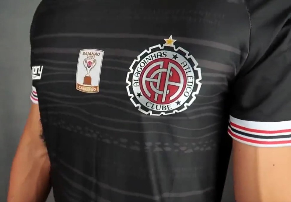 Atlético de Alagoinhas apresenta novo uniforme para a temporada 2022