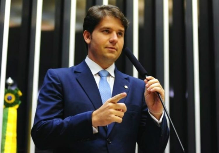 Ex-deputado federal, popular e carismático Luiz Argôlo é cobiçado por partidos para tentar novamente uma vaga na Câmara. Confira!