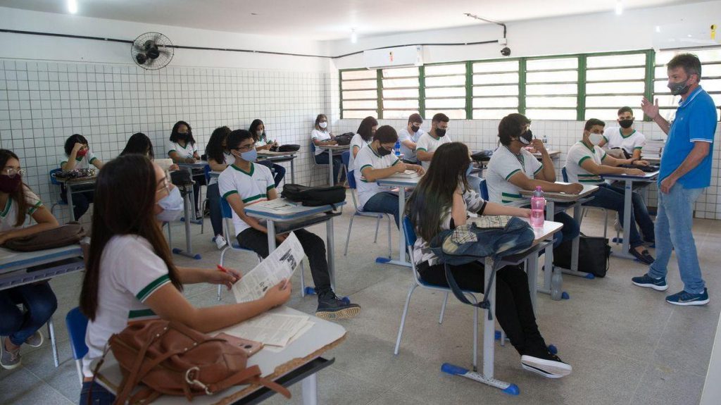 Novo ensino médio: saiba quais mudanças passam a valer em 2022