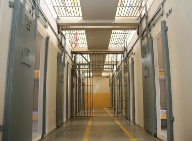 Estado da Bahia é condenado a indenizar mãe em R$ 100 mil por morte de filho em presídio