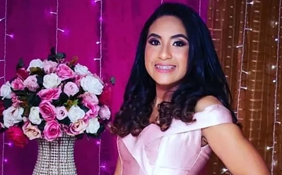 Mulher morre ao ser atingida por caminhão enquanto andava de moto com o namorado; ex é suspeito
