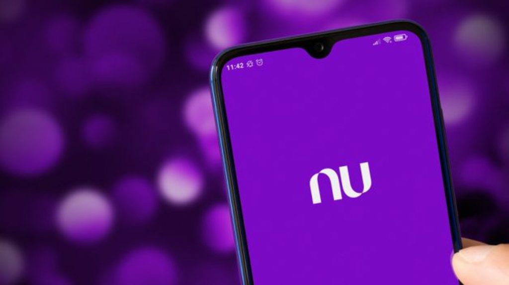 Nubank lança seguro para celulares; veja condições e como solicitar